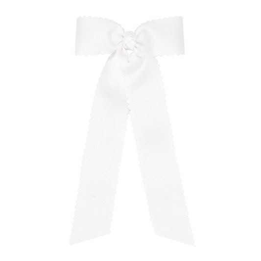 Scallop Streamers Bow